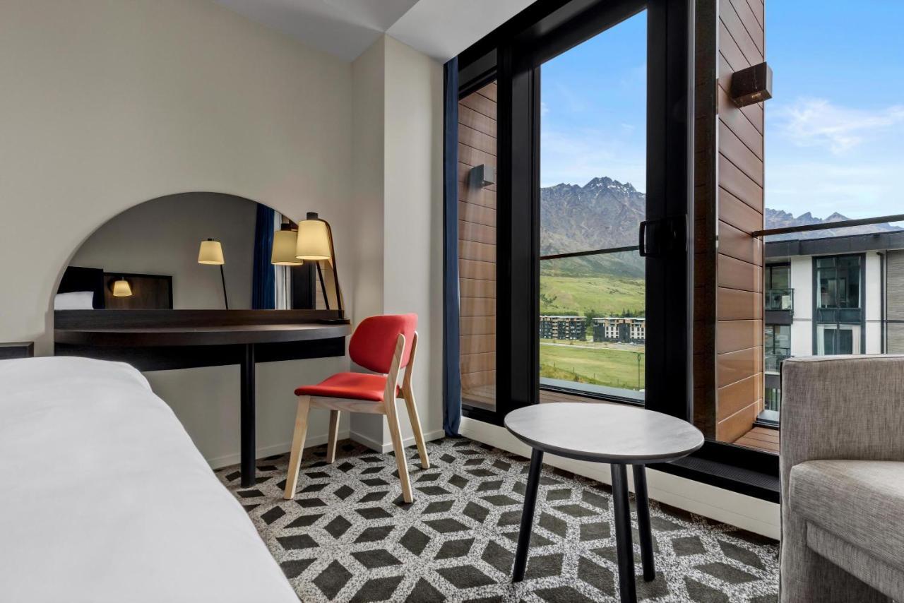Holiday Inn Queenstown Remarkables Park ภายนอก รูปภาพ