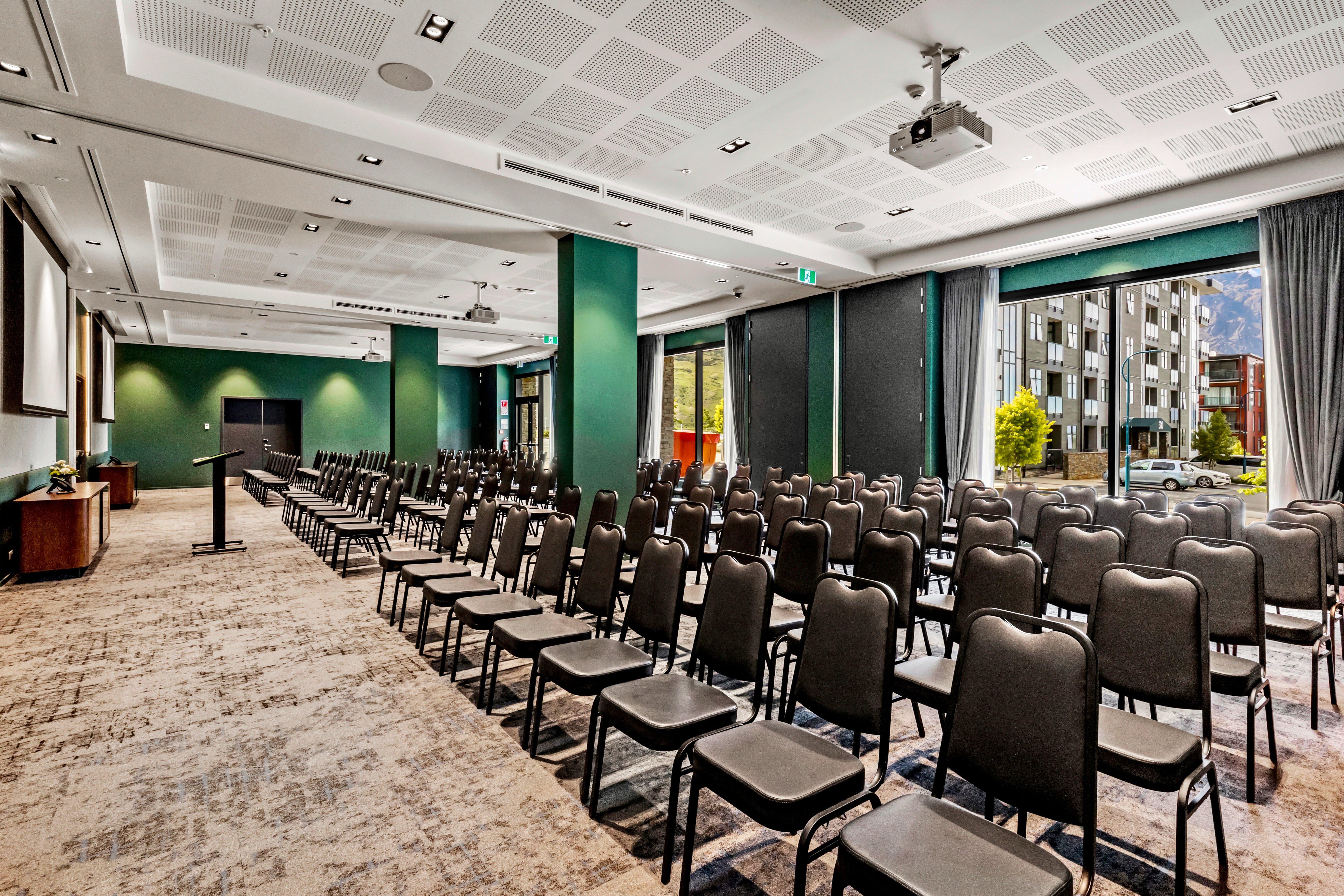 Holiday Inn Queenstown Remarkables Park ภายนอก รูปภาพ