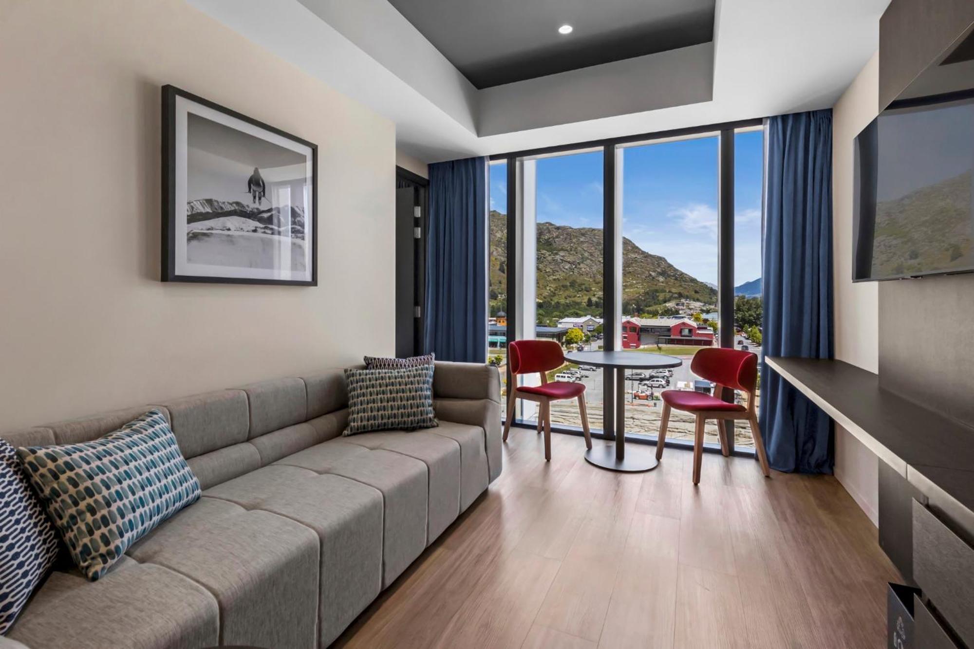 Holiday Inn Queenstown Remarkables Park ภายนอก รูปภาพ